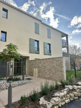  Appartement � vendre 4 pi�ces 98 m�