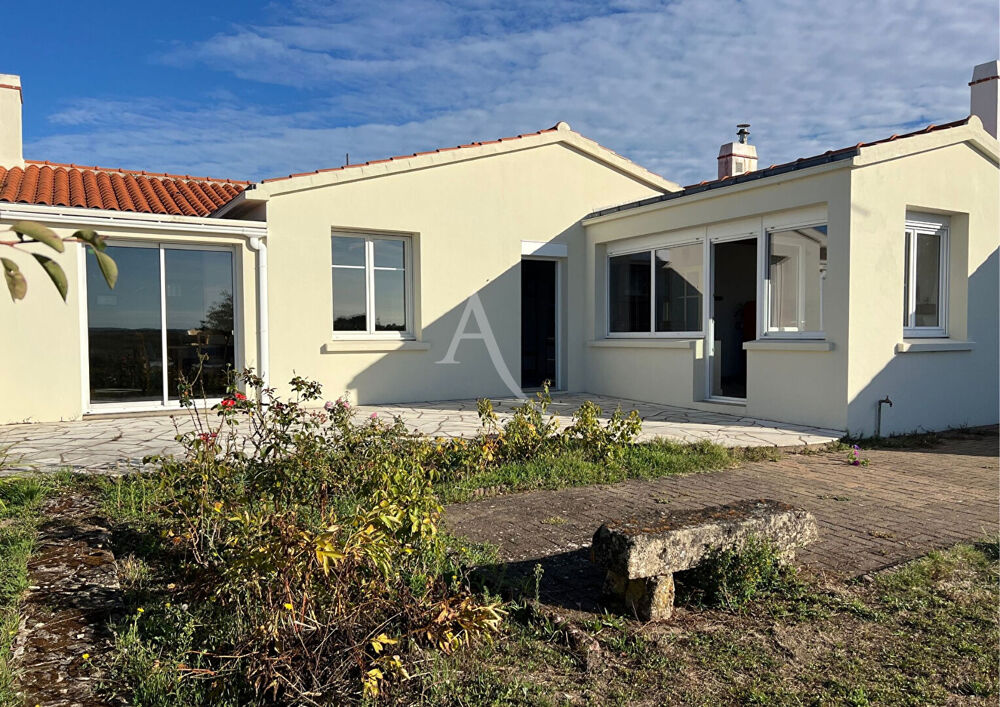 Maison de ville à Bouin - Vue imprenable sur les marais.