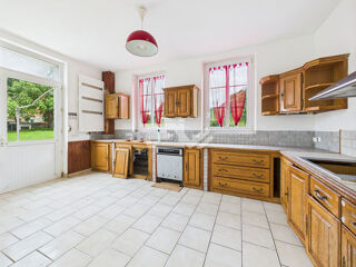  Maison  vendre 10 pices 317 m