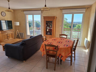  Appartement à louer 3 pièces 75 m²