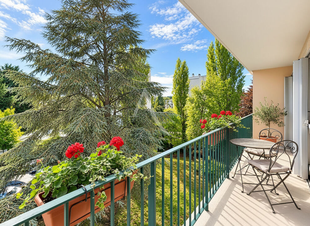 Vente Appartement Appartement Meaux F2 de 56 m2 - proche gare et centre ville - balcon - ascenseur - cave et parking. Meaux
