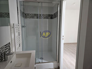 Appartement à louer 2 pièces 35 m²