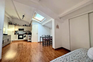  Immeuble à vendre 8 pièces 400 m²