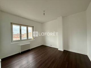  Appartement à louer 2 pièces 55 m²