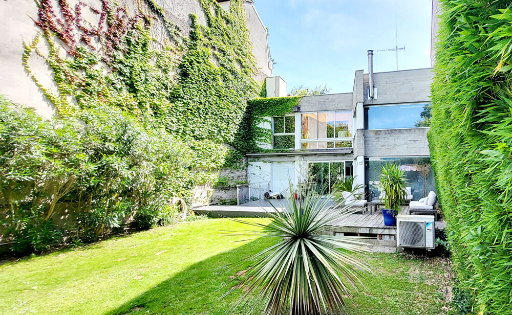 Maison Bordeaux 10 pièce(s) 245 m2