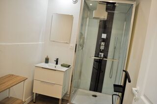 Maison à vendre 10 pièces 247 m²