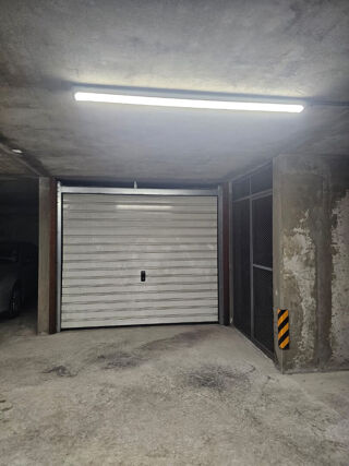  Parking / Garage � vendre 
