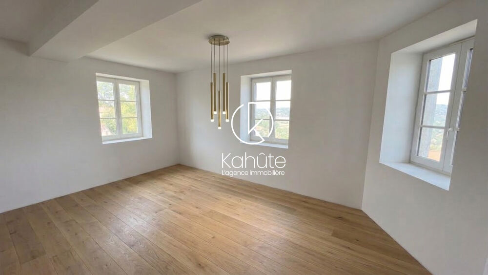 Vente Appartement Au centre de Curis-au-Mont-d'Or, à 15 min de Lyon, appartement T4 en duplex de 76,5 m² entièrement refait à neuf, au 2? et derni Curis au mont d or