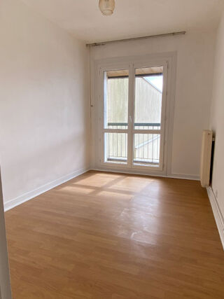  Appartement à louer 3 pièces 49 m²