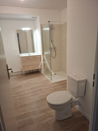 Location Appartement LA ROCHELLE ? À LOUER T2 NEUF DE 45 M² AVEC TERRASSE ET PARKING PRIVATIF La rochelle
