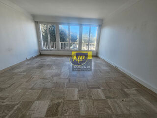  Immeuble à vendre 143 m²