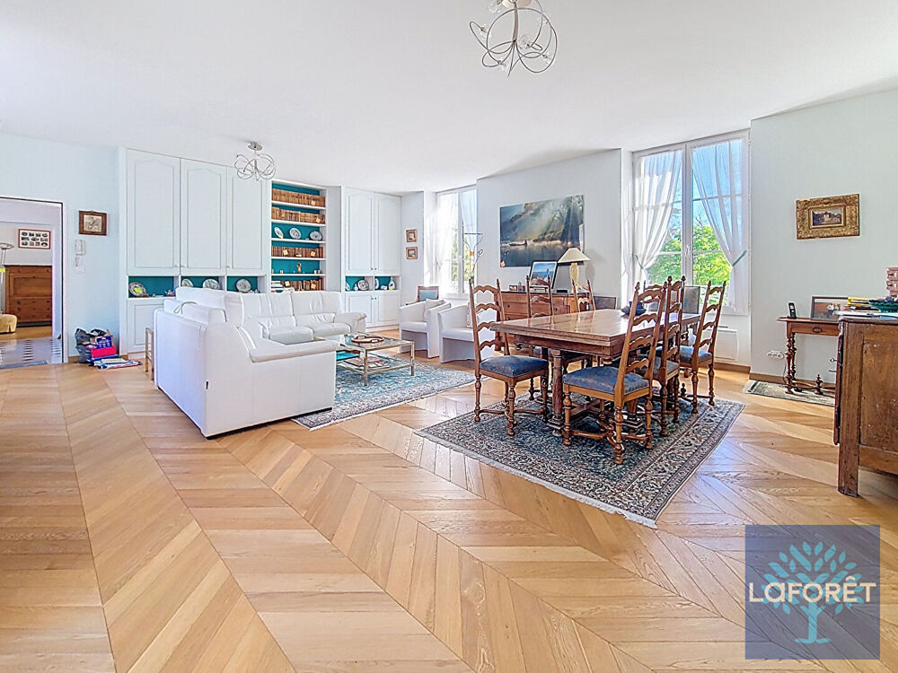 Vente Appartement ÉTAMPES CENTRE-VILLE - APPARTEMENT DE GRAND STANDING AVEC JARDIN PRIVATIF Etampes
