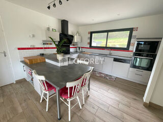  Maison  vendre 5 pices 151 m