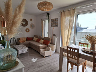  Appartement à louer 4 pièces 84 m²