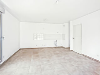  Appartement à louer 3 pièces 64 m²