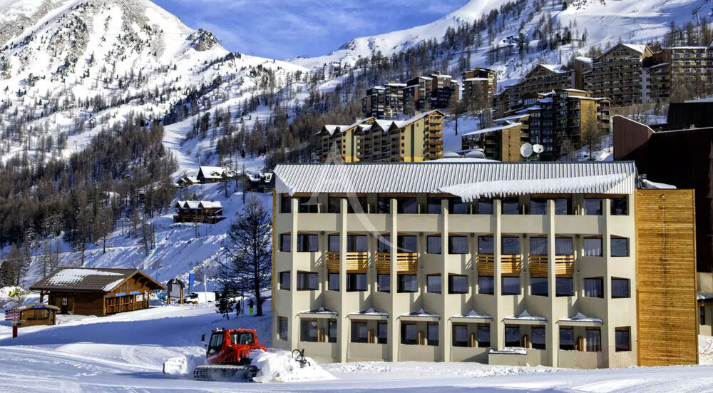 A VENDRE POUR INVESTISSEMENT LMNP EN RESIDENCE DE TOURISME: Appartement studio de 26.50 m2 situé à ISOLA 2000