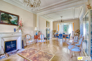  Maison � vendre 9 pi�ces 320 m�