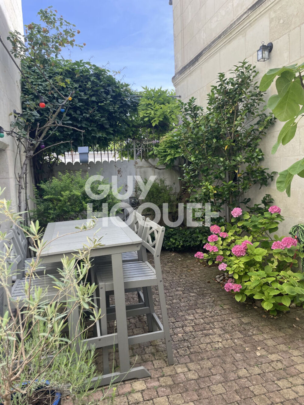 Maison 8 pièces 232 m² · à Luynes · 232 m² · 399 900 €