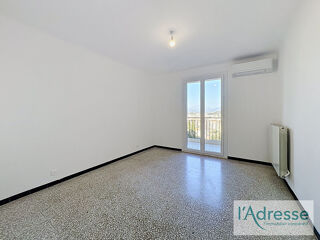  Appartement à louer 2 pièces 58 m²