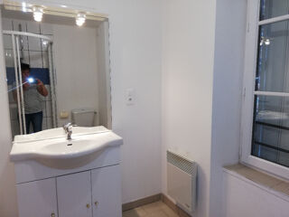  Appartement à louer 1 pièce 28 m²