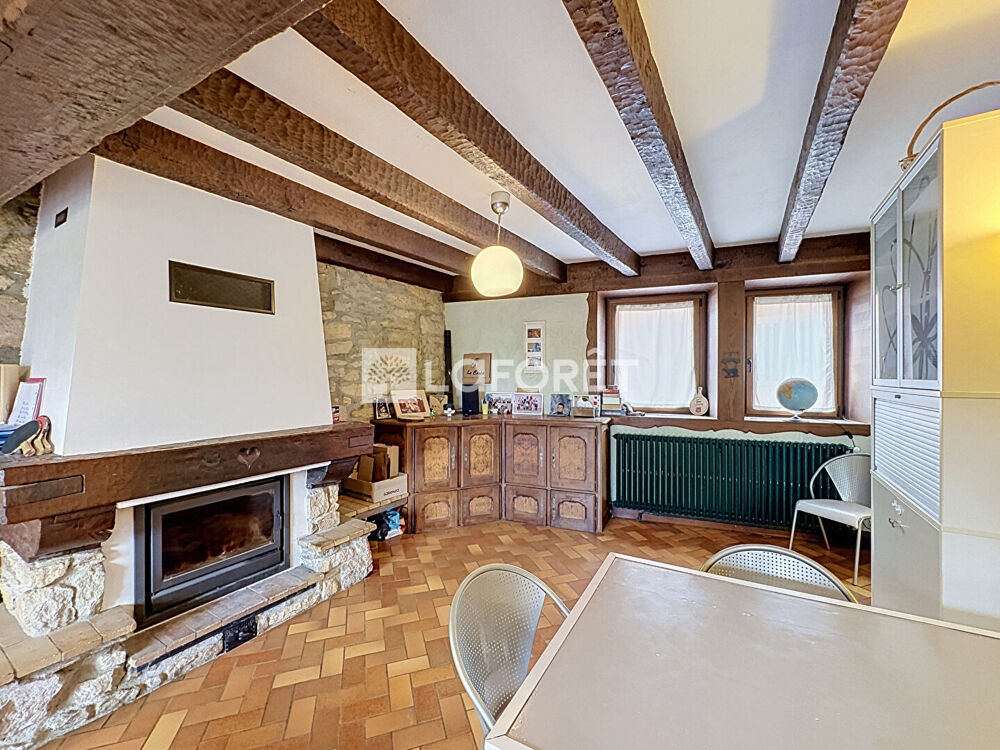 Maison Saint Amour 8 pièce(s) 132.72 m2