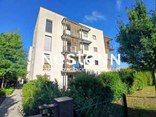 Location Appartement Appartement 2 Pièces avec ascenseur balcon cave parking et garage - 69800 SAINT PRIEST Saint priest