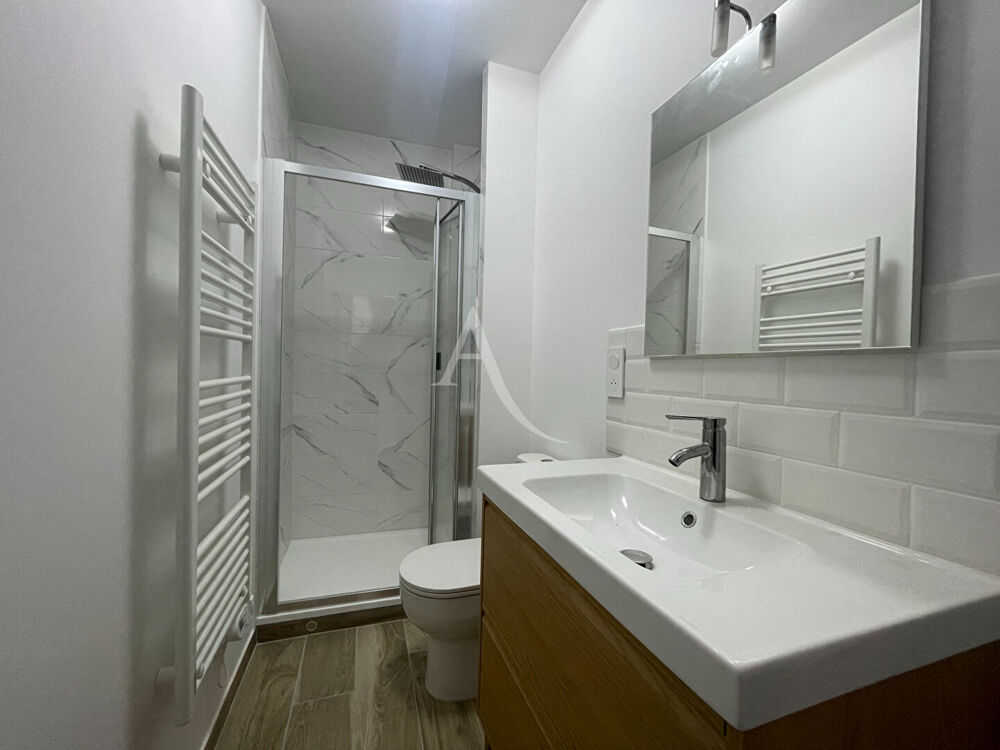 Location Appartement Appartement Saintes 1 pièce(s) 26.79 m2 Saintes