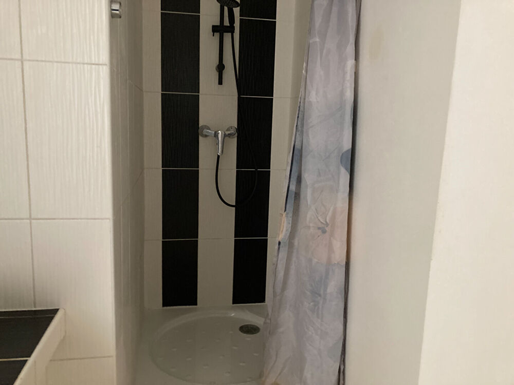 Location Appartement A LOUER - Studio Montélimar Montelimar