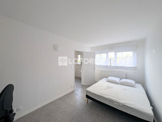  Appartement à louer 2 pièces 39 m²