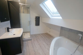  Appartement à louer 2 pièces 33 m²
