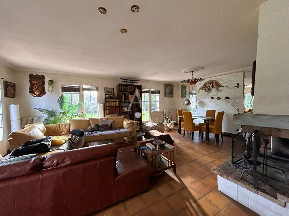Vente Maison Maison Saint Aubin De Medoc 6 pièce(s) 184.35 m2 Saint aubin de medoc