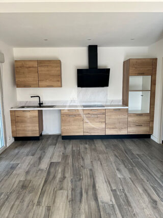  Appartement � louer 4 pi�ces 116 m�