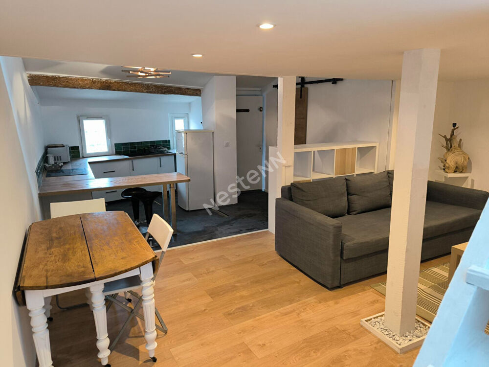 Vente Appartement Toulon proche Opéra 40 m² avec un grenier et une  cave. Climatisé. Toulon