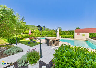  Maison � vendre 9 pi�ces 260 m�