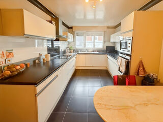  Immeuble � vendre 12 pi�ces 310 m�