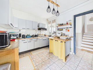  Maison � vendre 7 pi�ces 140 m�