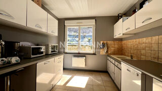  Immeuble à vendre 7 pièces 146 m²