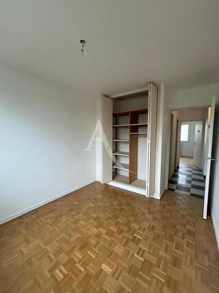  Appartement à louer 3 pièces 62 m²