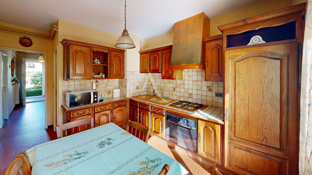 Proche CARCASSONNE, Maison avec garage et jardin