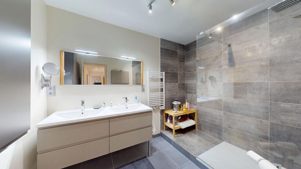 SAINT-LYS - Charmante maison T5 rénovée avec piscine et terrain paysagé