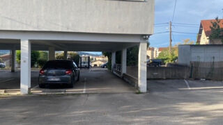  Parking / Garage  louer 