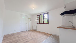  Appartement à louer 2 pièces 27 m²