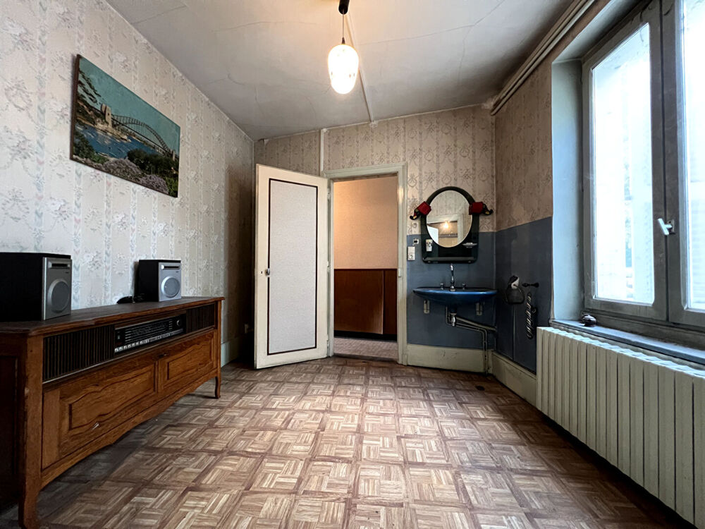 Vente Maison BAR LE DUC : Maison de ville 74 m² à rénover, 4 pièces, 2 chambres, garage, terrasse et jardin Bar le duc