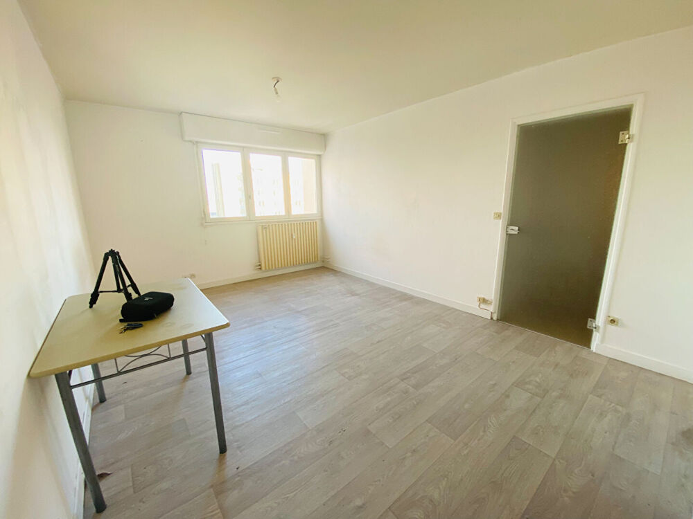 Vente Appartement Saint-Brieuc GARE : T1 - 6ème et dernier étage avec vue dégagée ! Saint brieuc
