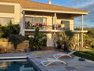  Maison � vendre 8 pi�ces 320 m�