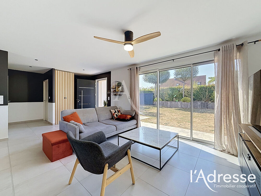 Maison 2017, 4 chambres et grand jardin à Vallères