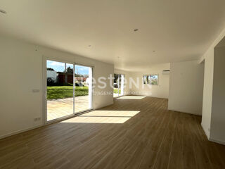 Vente Maison Maison à vendre Plaudren / Locqueltas, 143 m², 4 chambres avec un terrain de 794 m² Plaudren