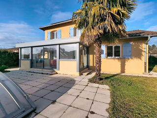  Maison � vendre 8 pi�ces 209 m�