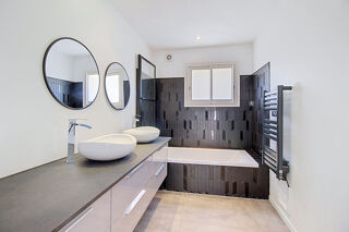  Maison à louer 6 pièces 186 m²