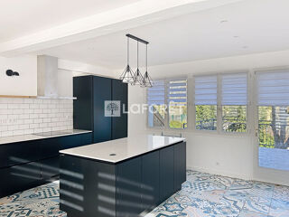  Maison  louer 7 pices 182 m